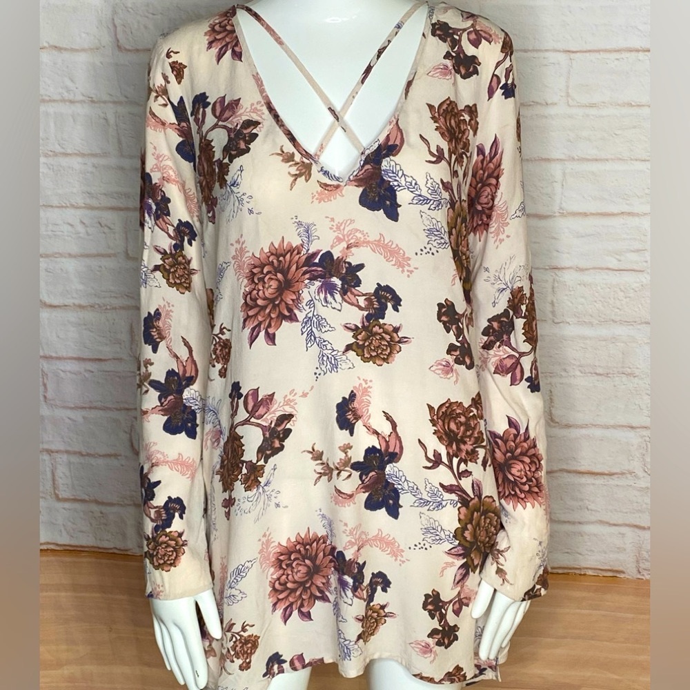 Free People woman floral blouse size S/P